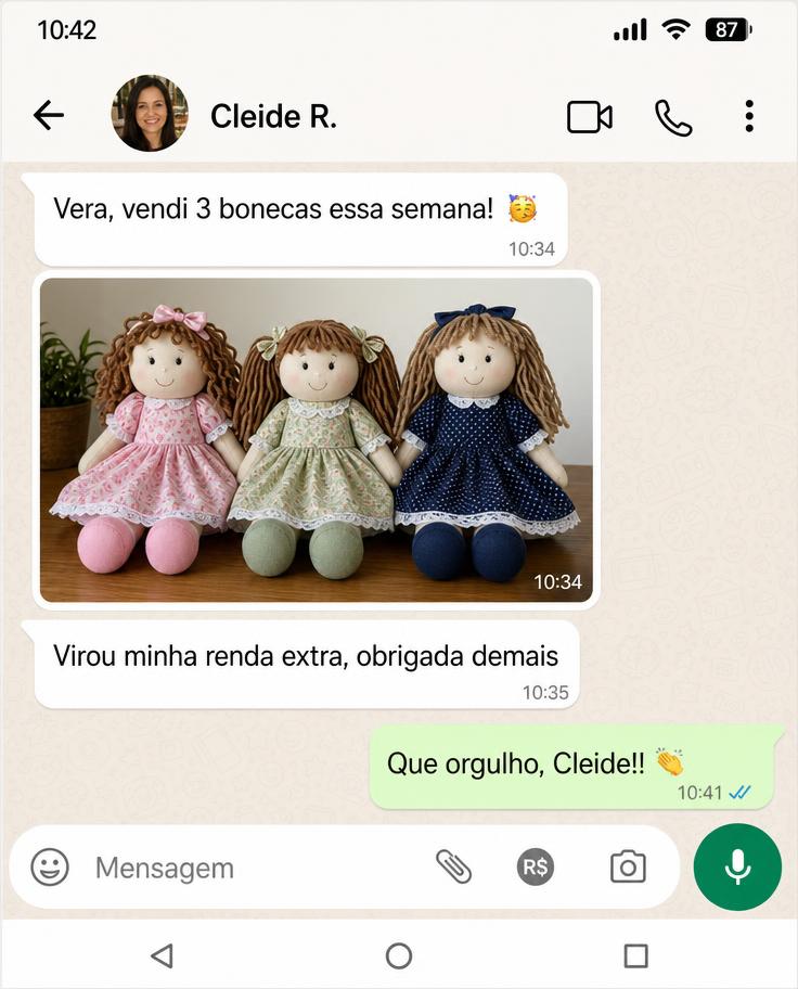 Print de conversa no WhatsApp com depoimento de Cleide R. sobre os moldes de boneca de pano
