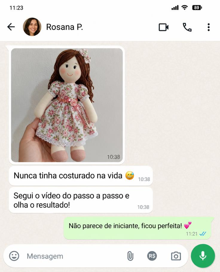 Print de conversa no WhatsApp com depoimento de Rosana P. sobre os moldes de boneca de pano